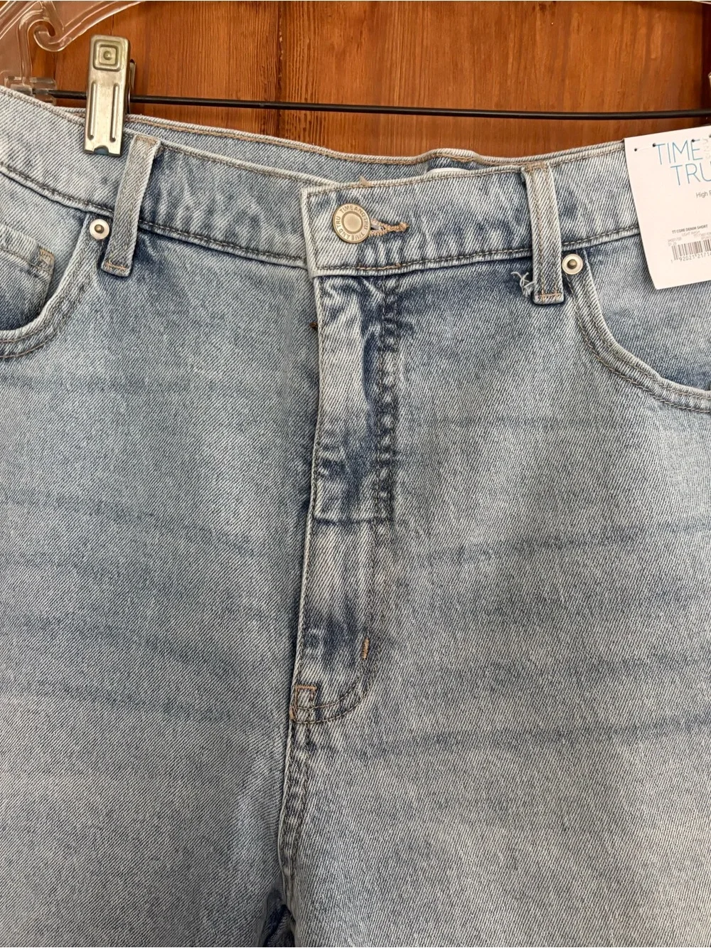 NWT Time and Tru Light Wash High-Rise Jean Blue  Shorts Size 18